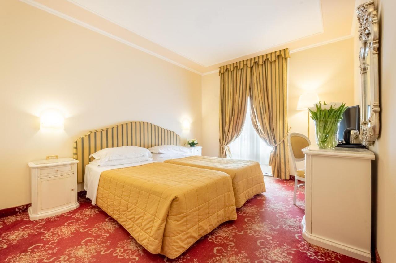 Grand Hotel Cadenabbia Exterior photo